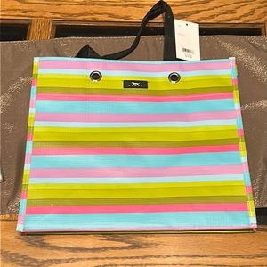 Scout Giftbag, Large Package, NWT. Let It Glow pattern.